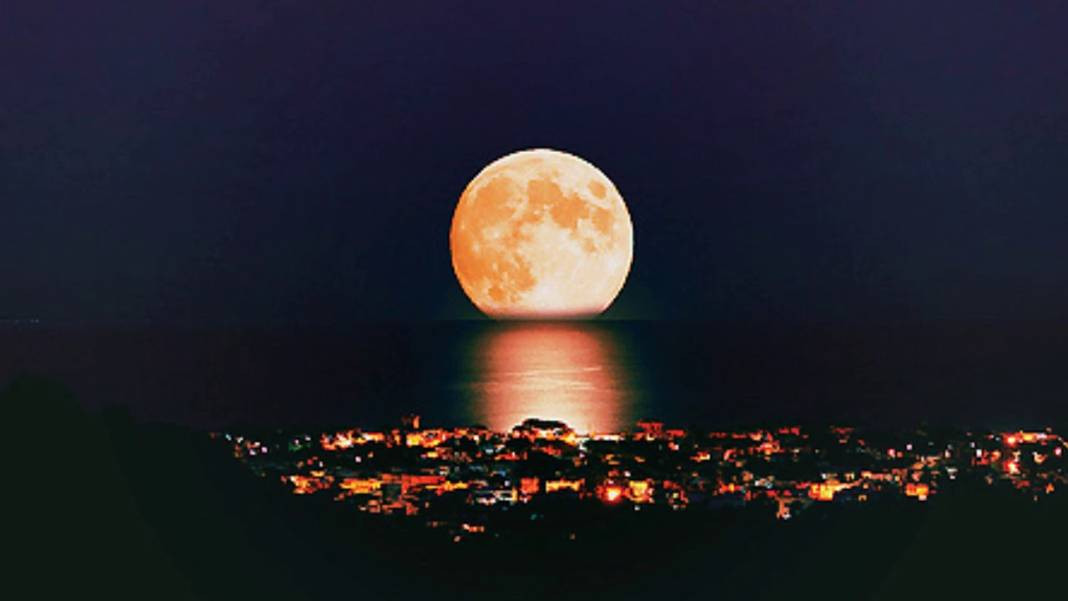 19 Ağustos tarihine dikkat! Kova Dolunay'ı geliyor: Bitmez denen ilişkiler bitecek, olmaz denilenler olacak - Resim: 19